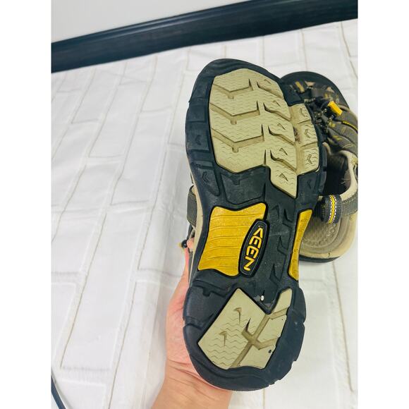 Keen Men\'s Newport H2 Sandal sz 8.5 main image 9